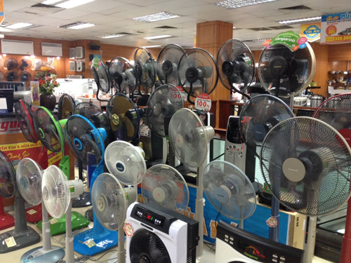 Đồ chống nóng tiết kiệm điện đắt khách