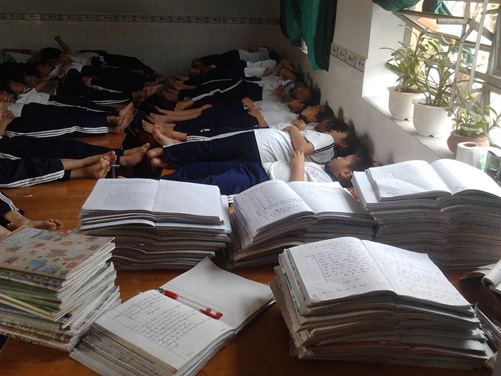 Còn băn khoăn sau năm đầu đánh giá học sinh tiểu học ảnh 1