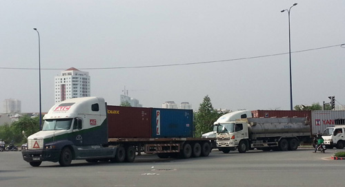 Giá cước vận tải “nhấp nhổm” tăng ảnh 1