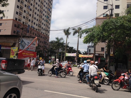 Bức bí tại những chung cư "khủng" ảnh 2