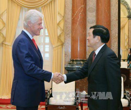 Chủ tịch nước Trương Tấn Sang tiếp nguyên Tổng thống Bill Clinton ảnh 1