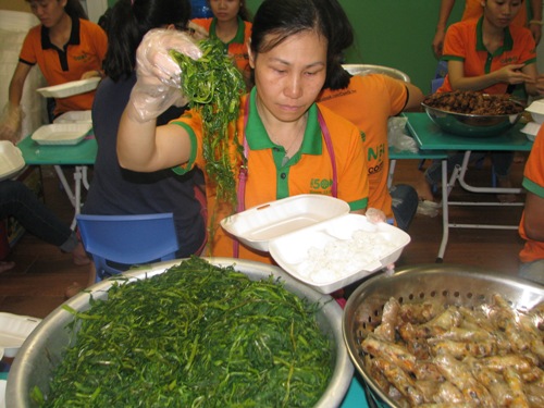Những suất cơm nghĩa tình mùa thi ảnh 3