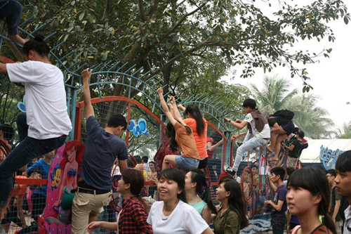 Tìm lại nét thanh lịch Hà Nội - Mai một văn hóa Tràng An 