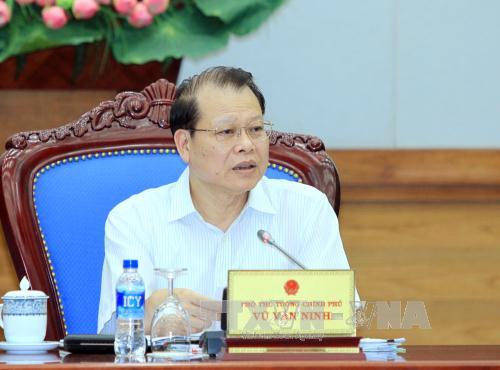 Phó Thủ tướng Vũ Văn Ninh phát biểu tại cuộc họp. Ảnh: An Đăng – TTXVN