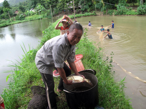 Vượt qua “Nỗi đau da cam”, vươn lên làm kinh tế ảnh 2