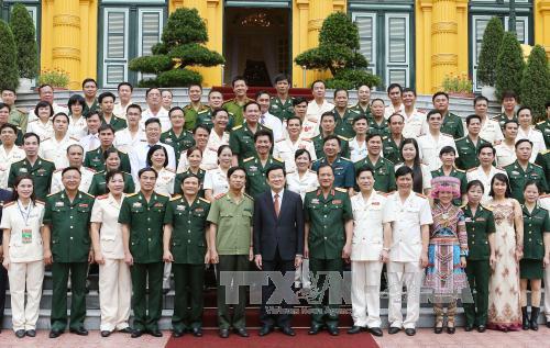 Chủ tịch nước gặp mặt đại biểu công đoàn CAND và QĐND ảnh 2