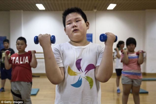 Nước mắt trong trại giảm béo cho trẻ em Trung Quốc ảnh 2