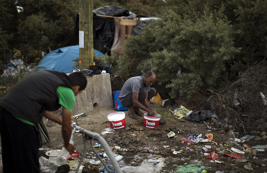 Calais, thành phố nơi mọi người đều muốn rời đi ảnh 12