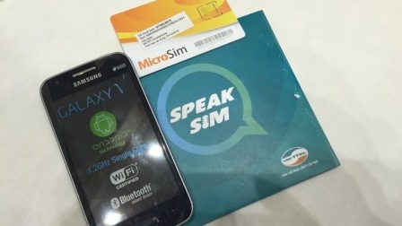 Giáo viên khiếm thị đi xe buýt nhờ SmartPhone ảnh 1