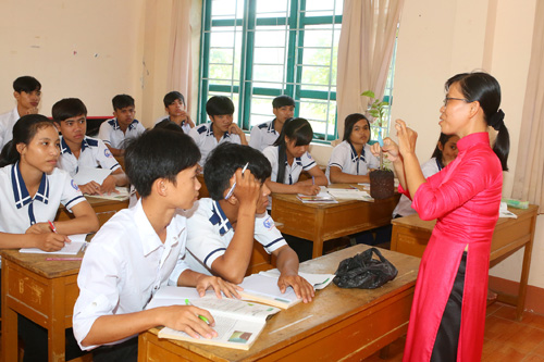 Bảo đảm 100% học sinh người Khmer đến trường ảnh 1