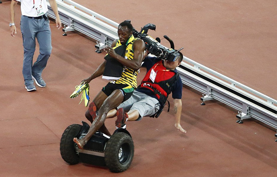 Tai nạn hy hữu của Usain Bolt tại Bắc Kinh ảnh 1
