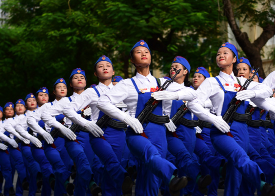 Những "bóng hồng" kiêu hãnh trong đoàn quân diễu binh ảnh 4