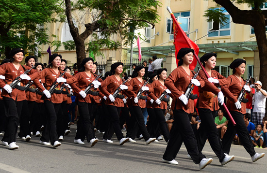 Những "bóng hồng" kiêu hãnh trong đoàn quân diễu binh ảnh 7