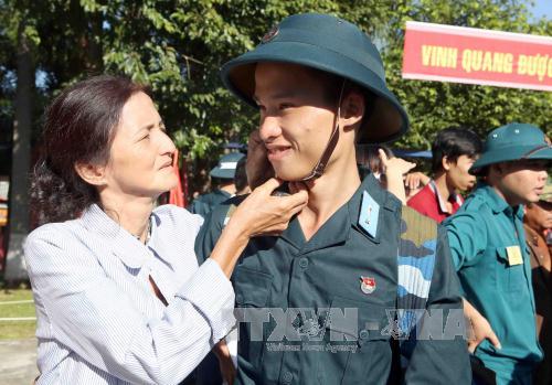 Hình ảnh xúc động trong lễ giao, nhận quân đợt 2 ảnh 5