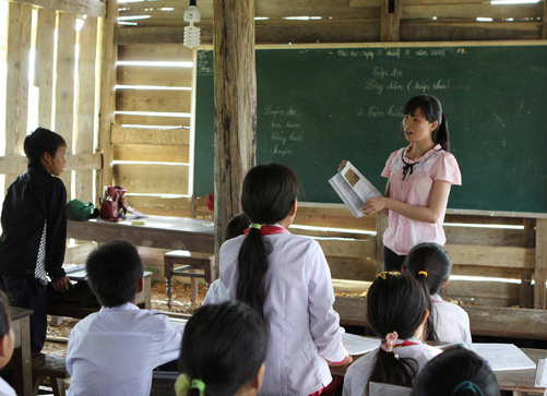 Vượt khó trong phòng học tạm ảnh 6