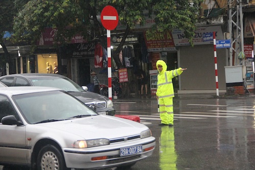 CSGT Hà Nội gần gũi hơn trong lòng dân ảnh 6