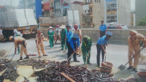 CSGT Hà Nội gần gũi hơn trong lòng dân ảnh 13