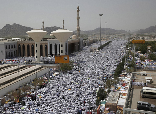 Hiện trường ngổn ngang vụ giẫm đạp gần thánh địa Mecca ảnh 11