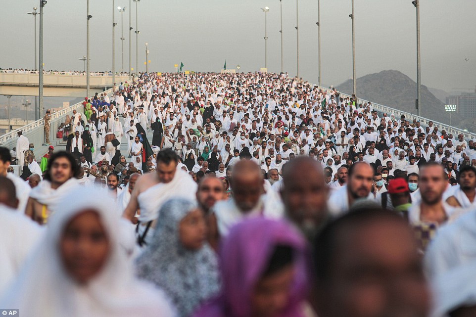 Hiện trường ngổn ngang vụ giẫm đạp gần thánh địa Mecca ảnh 8