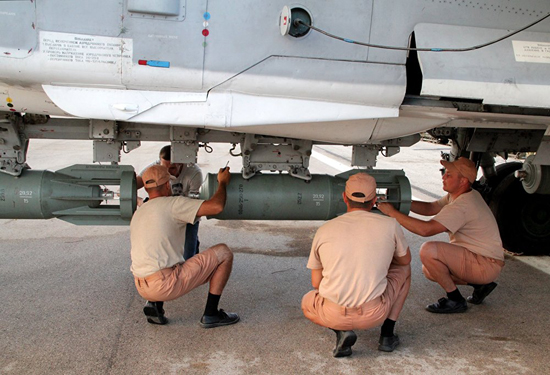 Hình ảnh “độc” về căn cứ không quân Nga tại Syria ảnh 2