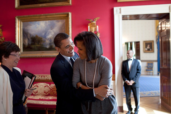 Tình cảm ấm áp ông Obama dành cho vợ ảnh 4