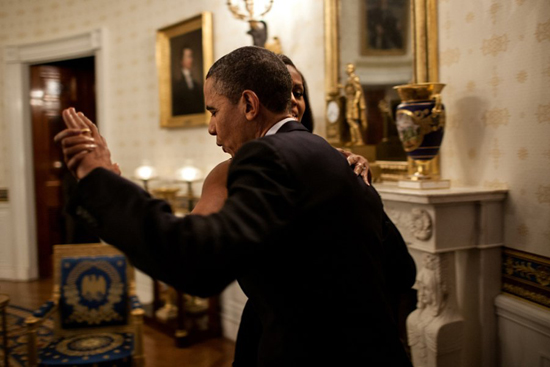 Tình cảm ấm áp ông Obama dành cho vợ ảnh 8