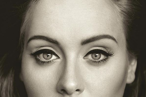 Adele trở lại làm mưa làm gió với "Hello" ảnh 1