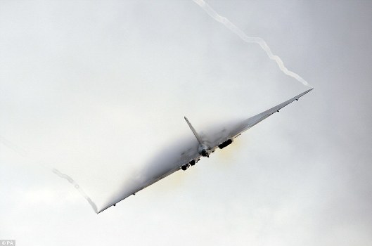 “Hỏa thần” Vulcan bay chuyến cuối trước "nghỉ hưu" ảnh 6