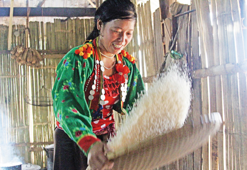 Lễ ăn cơm mới của người Mảng ảnh 1
