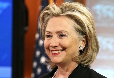 Tỷ phú Trump chế nhạo kiểu tóc mới của bà Hillary ảnh 2