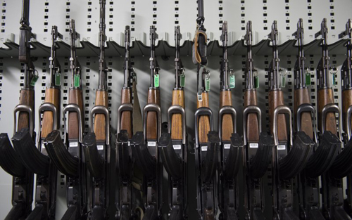 Con đường vào Pháp của những khẩu AK-47 ảnh 1