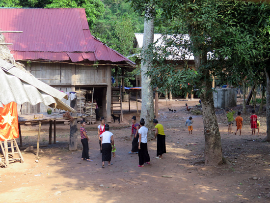 Đặc sắc Tết hoa “Mền loóng phạt ái” ảnh 14