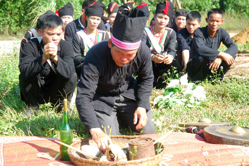 Lễ hội cầu mưa của dân tộc Khơ Mú ảnh 5