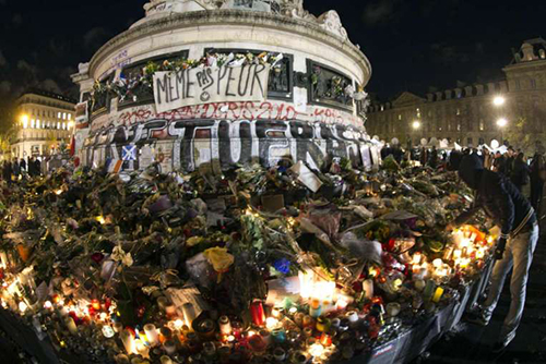 Paris vững vàng trong thử thách ảnh 1