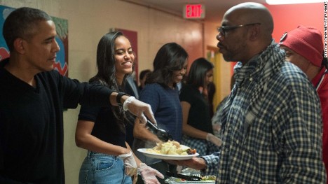 Ông Obama “tếu táo” trong lễ xá tội gà tây ảnh 2