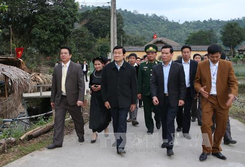 Chủ tịch nước khảo sát mô hình làng văn hóa du lịch cộng đồng ảnh 1