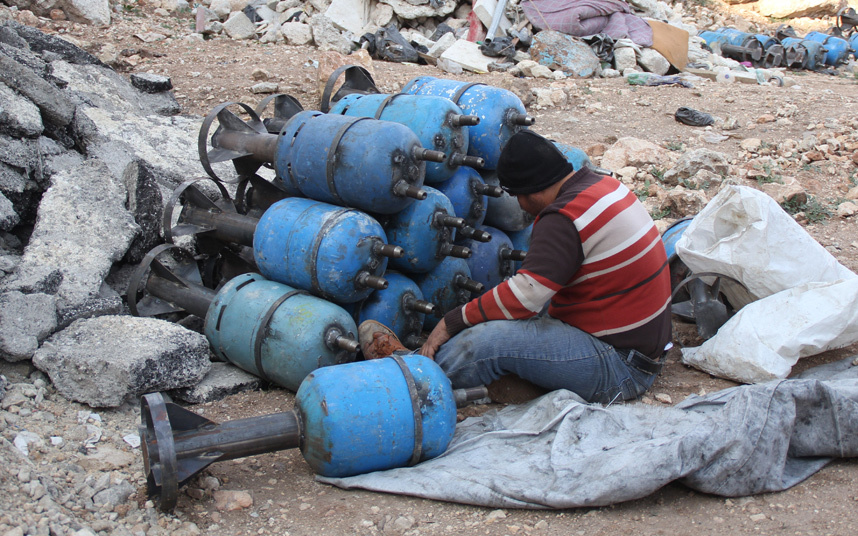 Độc đáo dàn vũ khí tự chế của phe nổi dậy Syria ảnh 2