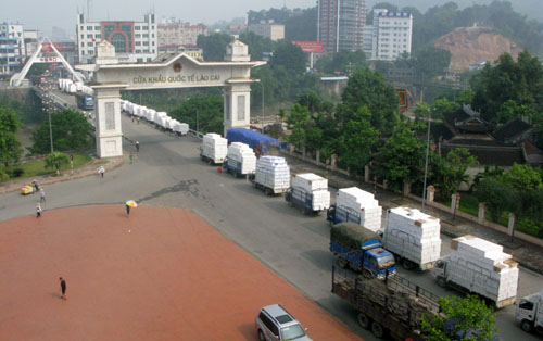 Quyết liệt đấu tranh không để điểm nóng về buôn lậu ảnh 1