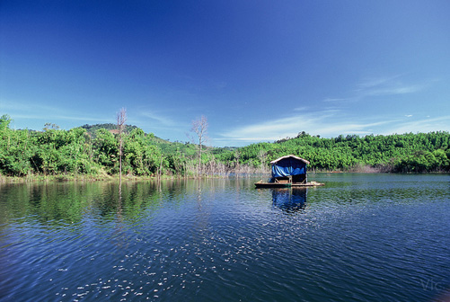 Kỳ vĩ thiên nhiên Tà Đùng ảnh 2