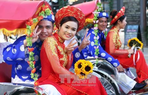 Lễ cưới tập thể công nhân lần đầu tiên tại Đà Nẵng ảnh 1