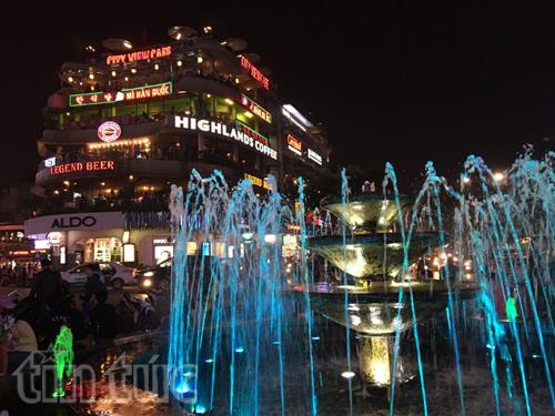 Hà Nội tổ chức chương trình nghệ thuật đặc biệt chào năm mới 2016 ảnh 1