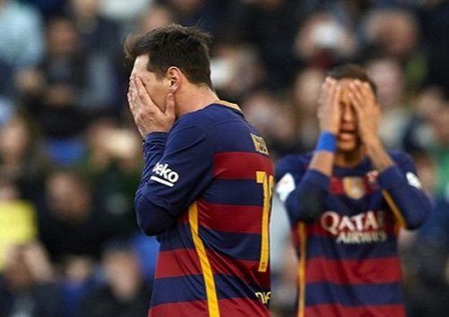 Barcelona mở đầu năm mới kém may ảnh 1