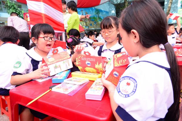 "Hộp quà sum họp" đưa 2 triệu gia đình về quê đón Tết ảnh 1