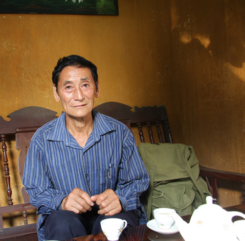 Cái đầu hay nghĩ, cái tay hay làm ảnh 1