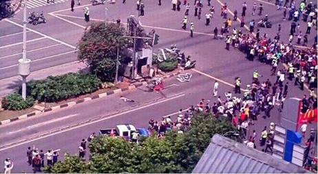 Nổ lớn và xả súng tại thủ đô Indonesia ảnh 3
