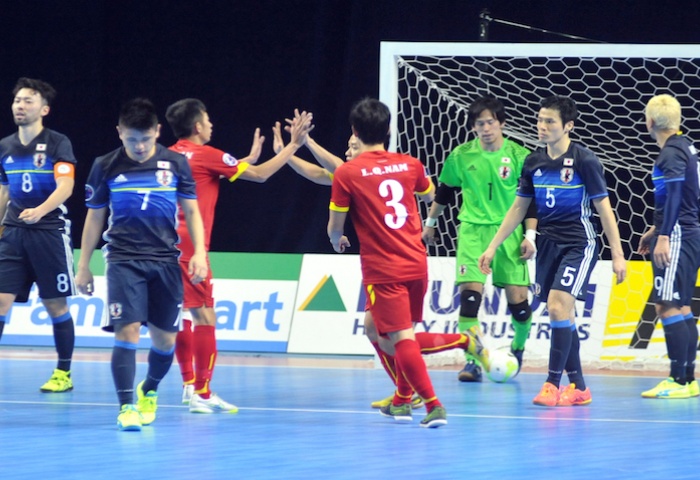 Việt Nam đánh bại ĐKVĐ Nhật Bản, giành vé dự World Cup Futsal ảnh 1