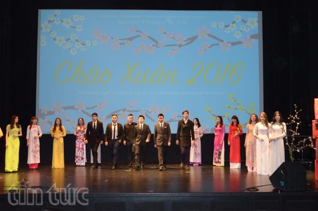 Sinh viên Việt Nam ở Canada tưng bừng chào Xuân với Gala 2016 ảnh 1