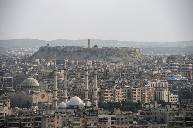 Cuộc sống trong làn đạn ở Aleppo ảnh 2