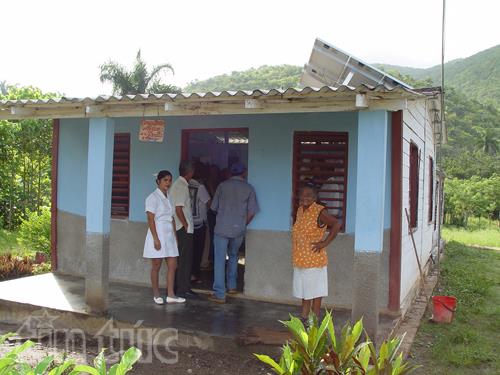 Bác sĩ gia đình: Nền tảng thành công trong chăm sóc y tế toàn dân của Cuba ảnh 1