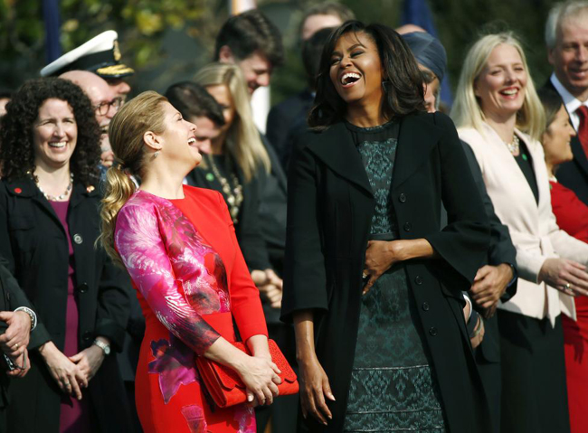 Tình cảm nồng ấm giữa ông Obama và Thủ tướng Canada gây sốt ảnh 6